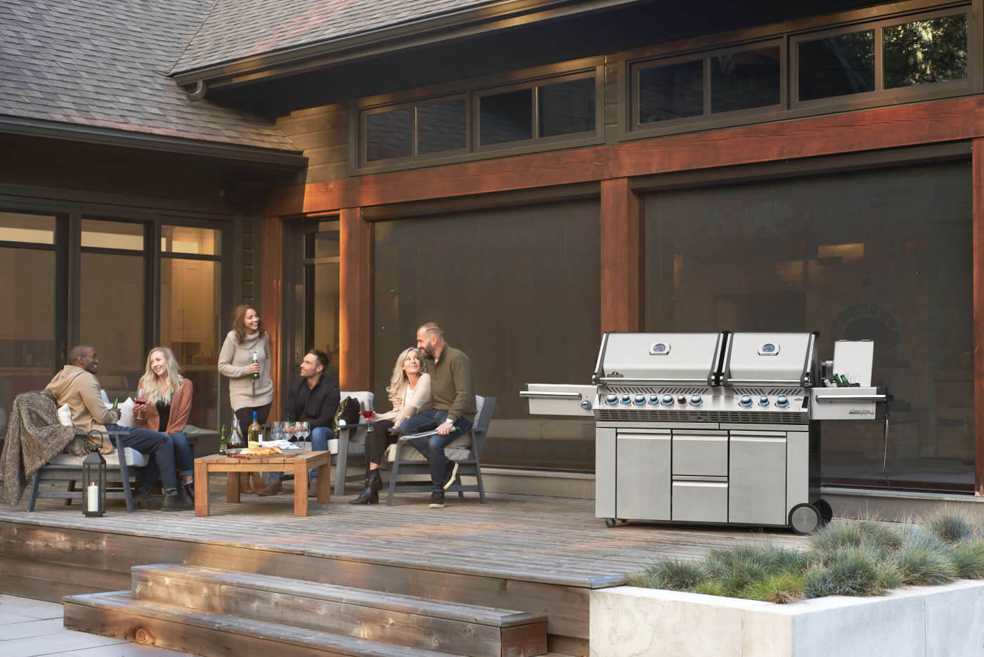 Classic Prestige® PRO 825 RSBI with Power Side Burner, Infrared Rear & Bottom Burners