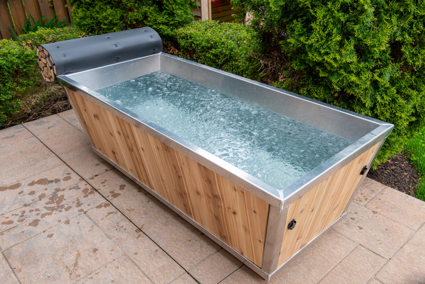 Canadian Timber Polar Plunge Tub | Premium Canadian Cedar Cold Plunge
